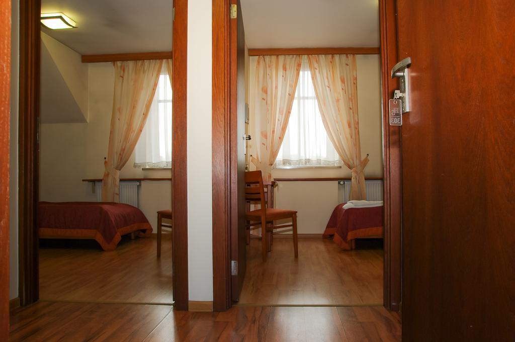 Hotel Sutoris Bochnia Room photo